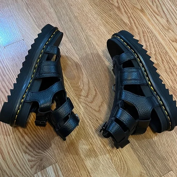 New Dr Marten Olson Sandals Black size 7 NEW - Picture 8 of 14